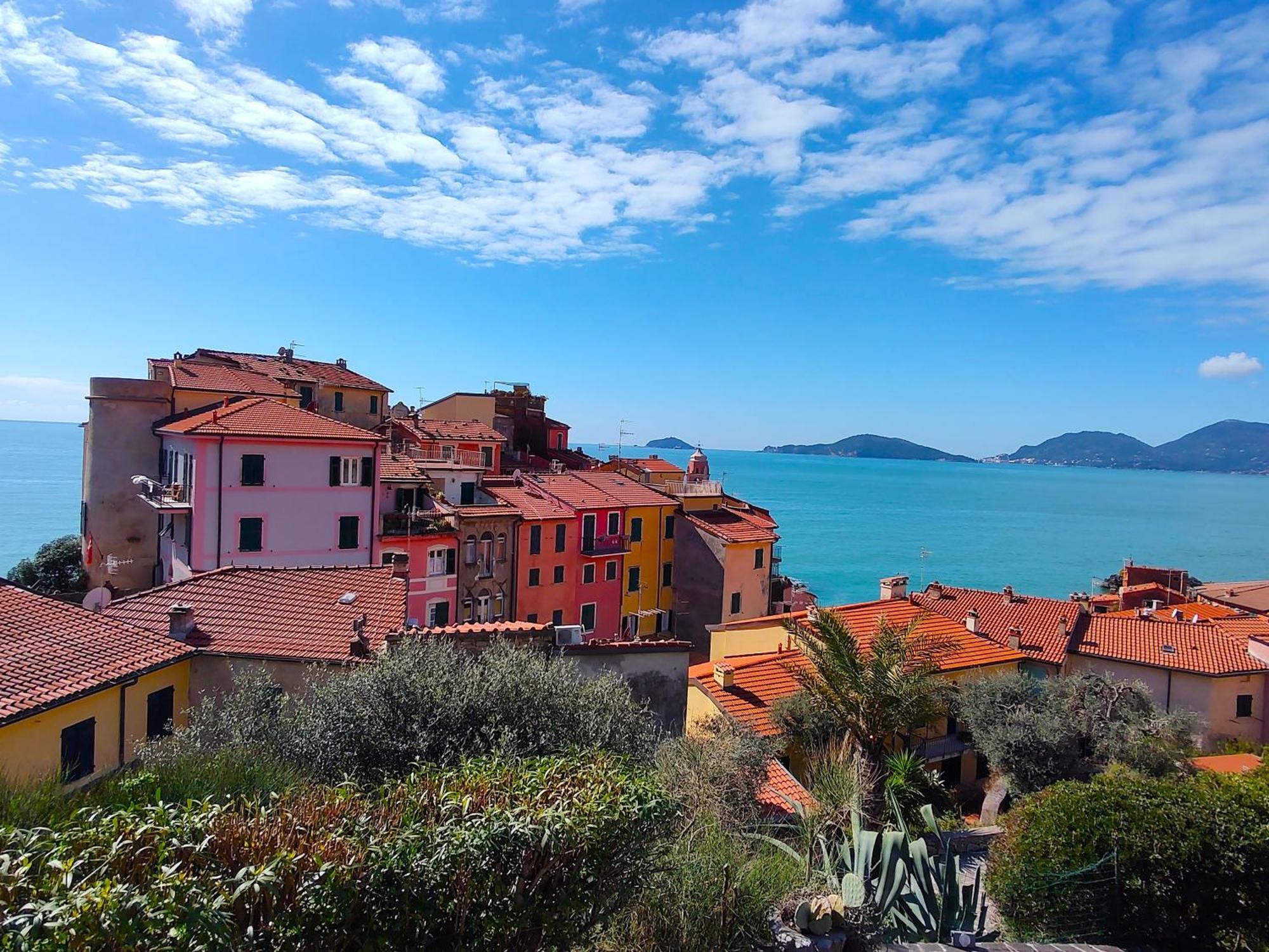-La Terrazza Nel Vigneto- Golfo Dei Poeti Tellaro Exterior foto